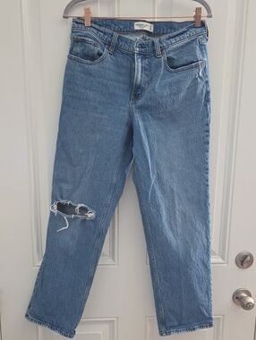 Abercrombie & Fitch Mid Rise 90's Straight Jean